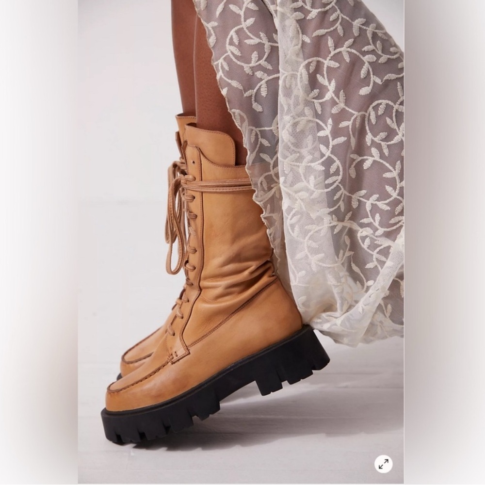 ❌SOLD Free People Jones Lug Soles Camel Lace Up Boots